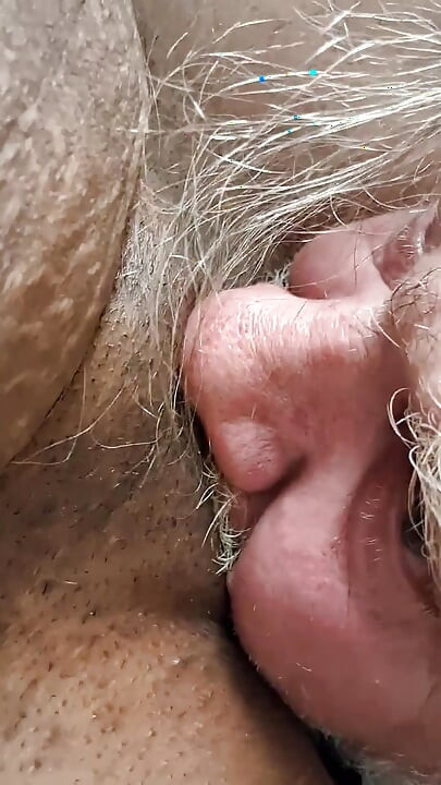 10 Minutes of Face Brings 8 Minutes of Cum