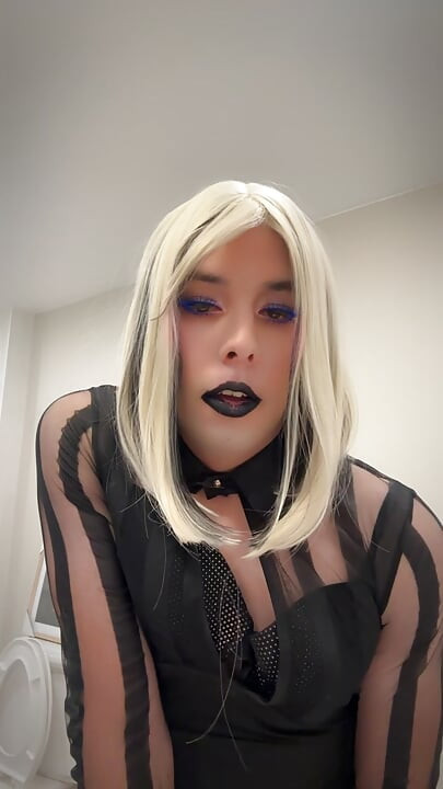 Vaping femboy 肮脏的谈话