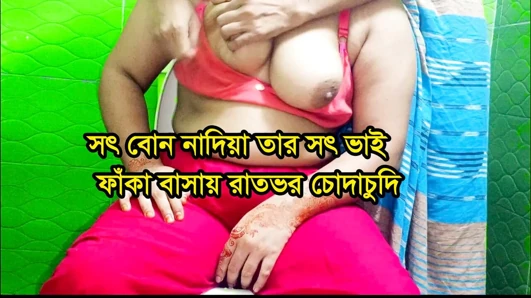 Adik tiri nadiya dikejutkan sama kontol besar abang tirinya dan dia ngentot memeknya habis-habisan saat mereka lagi sendirian di rumah