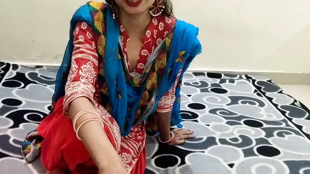 Desi stepmom giving blowjob to young boy xxx with Hindi audio, dirty talk, saarabhabhi6