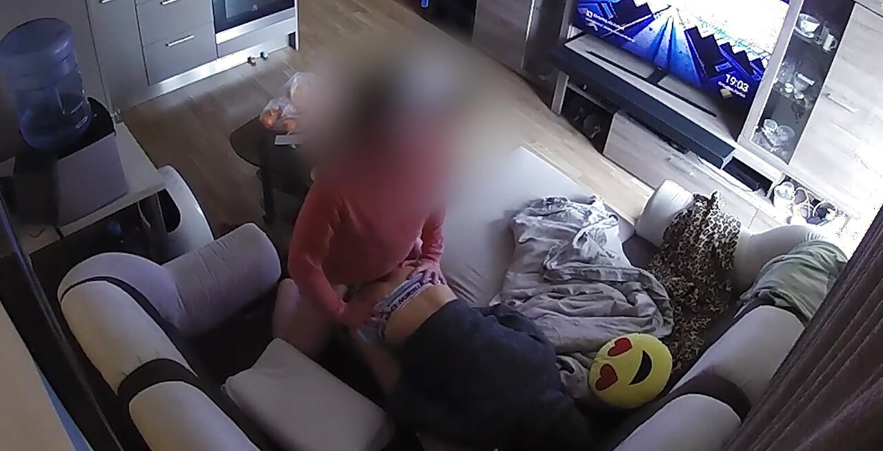 イケメンが再びカメラに収められます!今回、私のボーイフレンドは私を上回りたいと決めたので、彼は私を吸い、舐めました