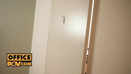 Aksi hot lega tante seksi milan cheek dan milena ray yang lagi asik muasin memeknya di kantor