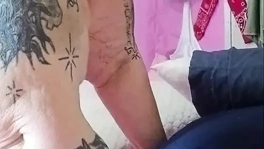 Schlampige lutschfähigkeiten teil 2 Dann bläst er