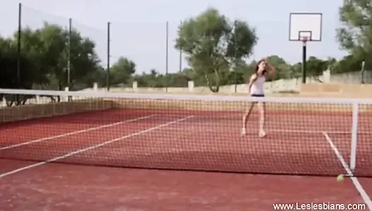 Veronika ve Joanna tutkulu oluyor