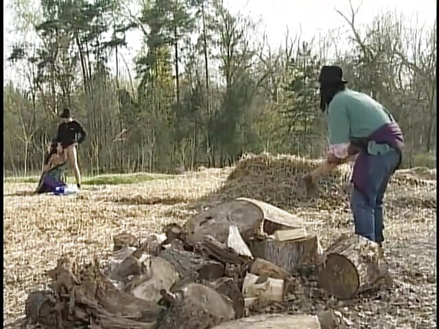 Zigeunerpaar hardcore buiten op een ranch