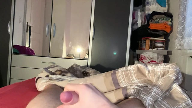 Horny Cumshot