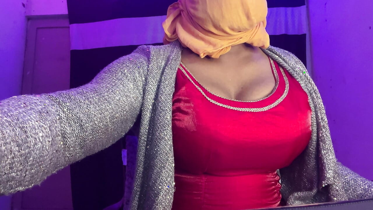 ชุดเดรสข้ามหัวนมใหญ่ผ้าไหมแน่นแวววาว