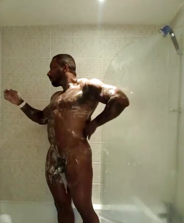 Stream begann 11/16/2020 10:53 uhr nach dem training, dusche