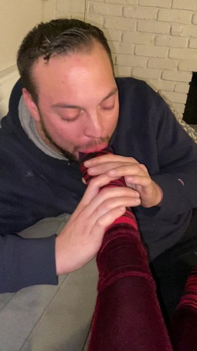 Wet socks worship