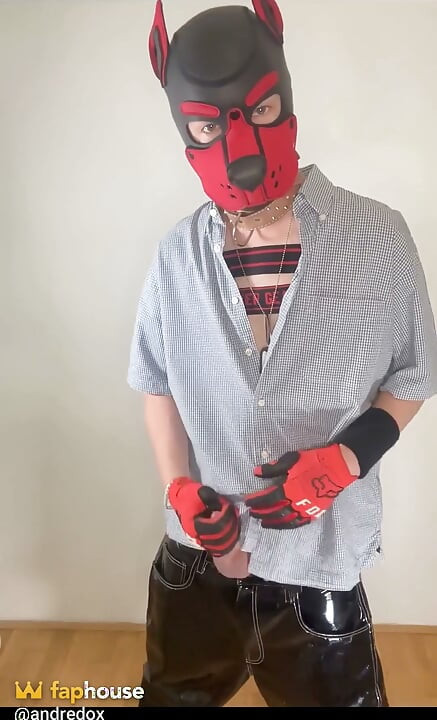 Horny Sagger Boy!