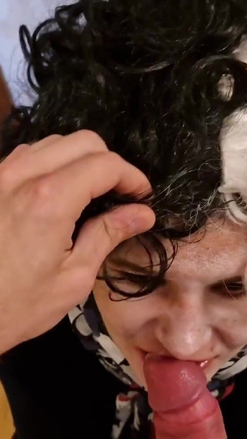 "Cruella sikini ölçüp emecek. O sana takıntılı"
