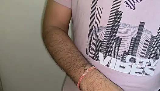 Cowok pengantar barang se chudai karwai dan kiya yang lagi hamil