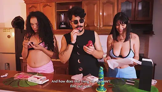 Делая это 2 джорджу спермы с некоторой помощью (Badpeach Toys обзор)