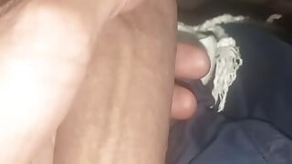 Mereka yang tertarik dengan seks, apakah wanita atau waria, gay dapat menghubungi saya di ini. Aku tersedia untuk semua jenis seks.