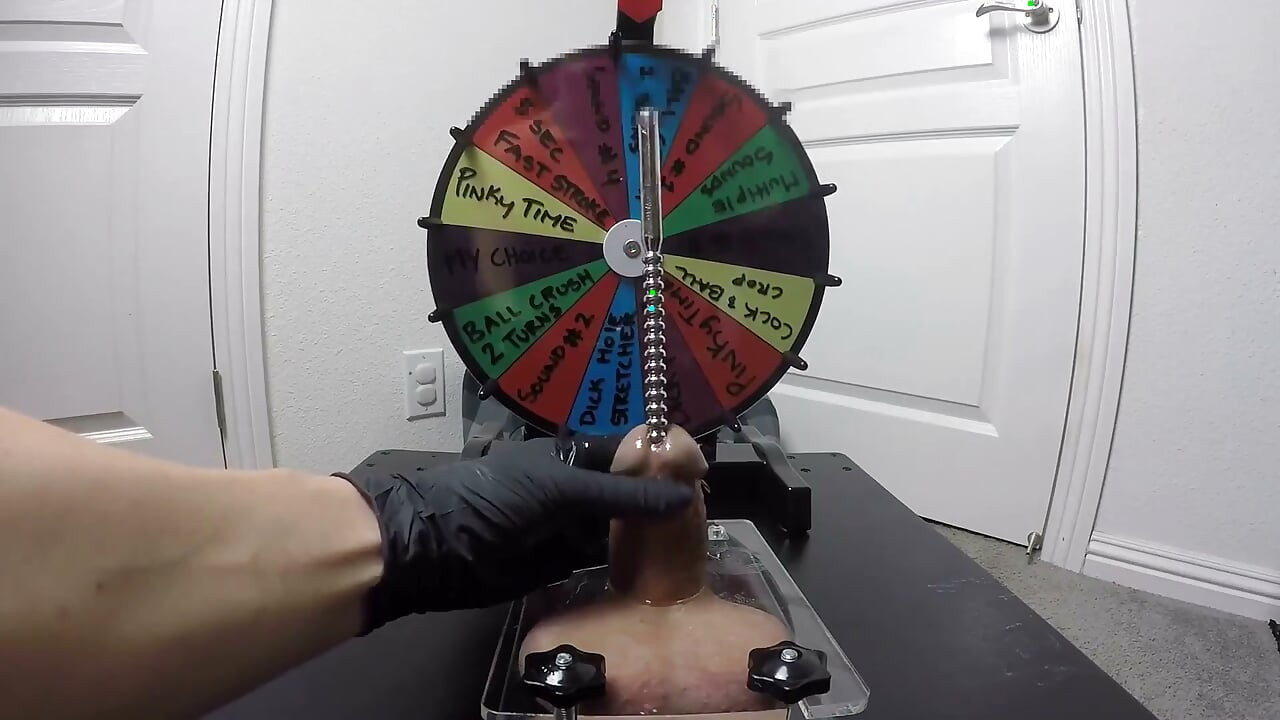 My Stepmom Plays Roulette with My Dick and Squeezes Out All the Juices