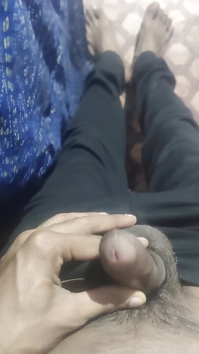 젊을 위해 내 성기를 희생하고 있어