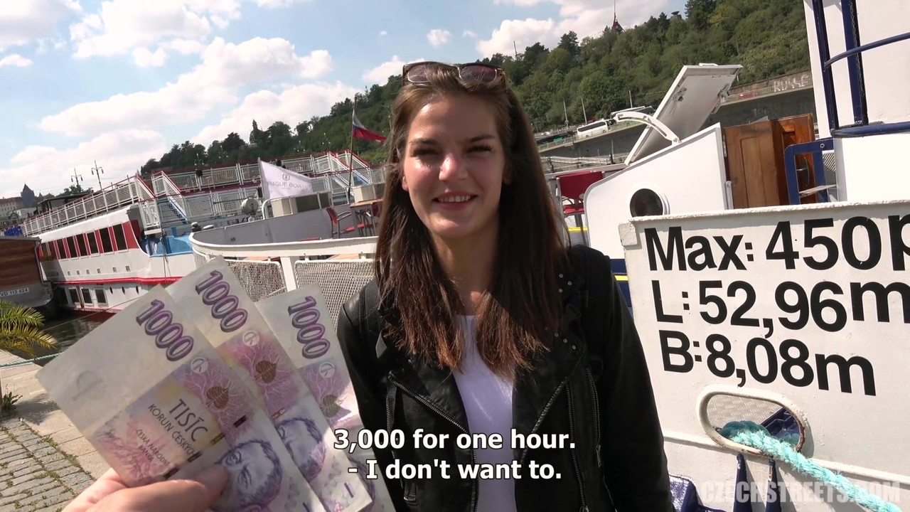 チェコの街 - 史上最もシャイな女の子