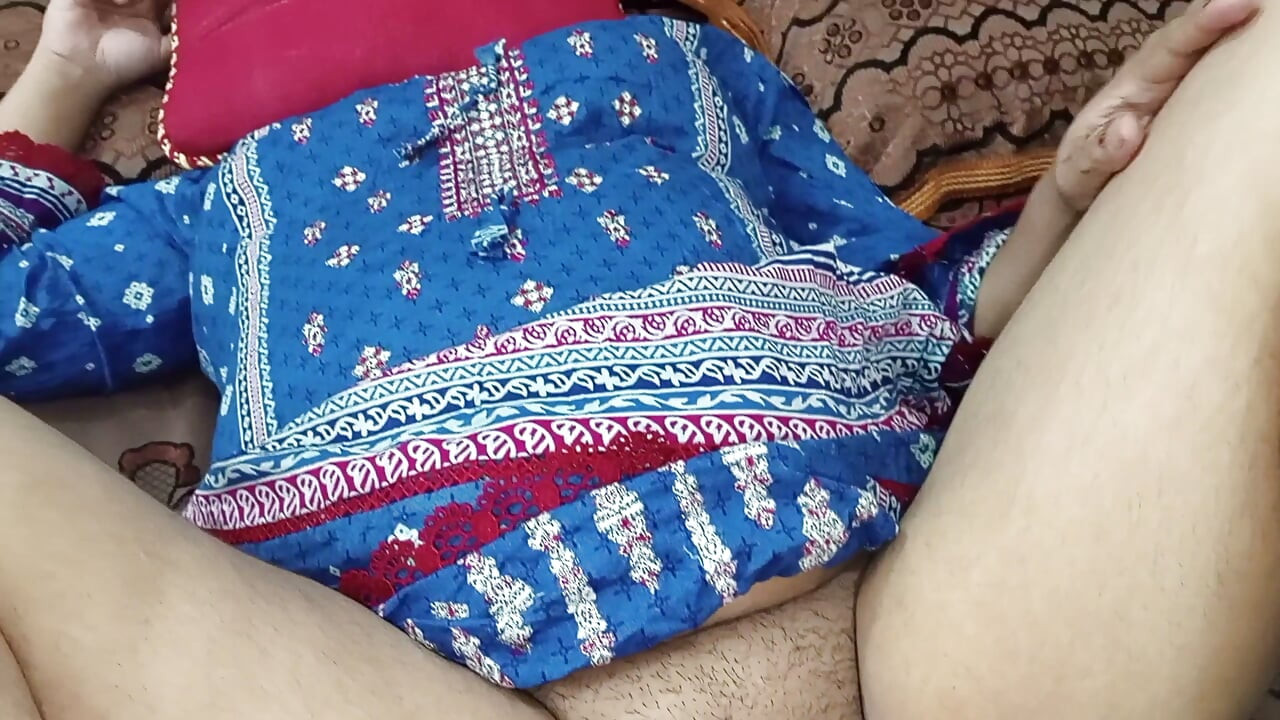 Desi Indian Wife weiß genau, wie sie ihren Ehemann anmacht