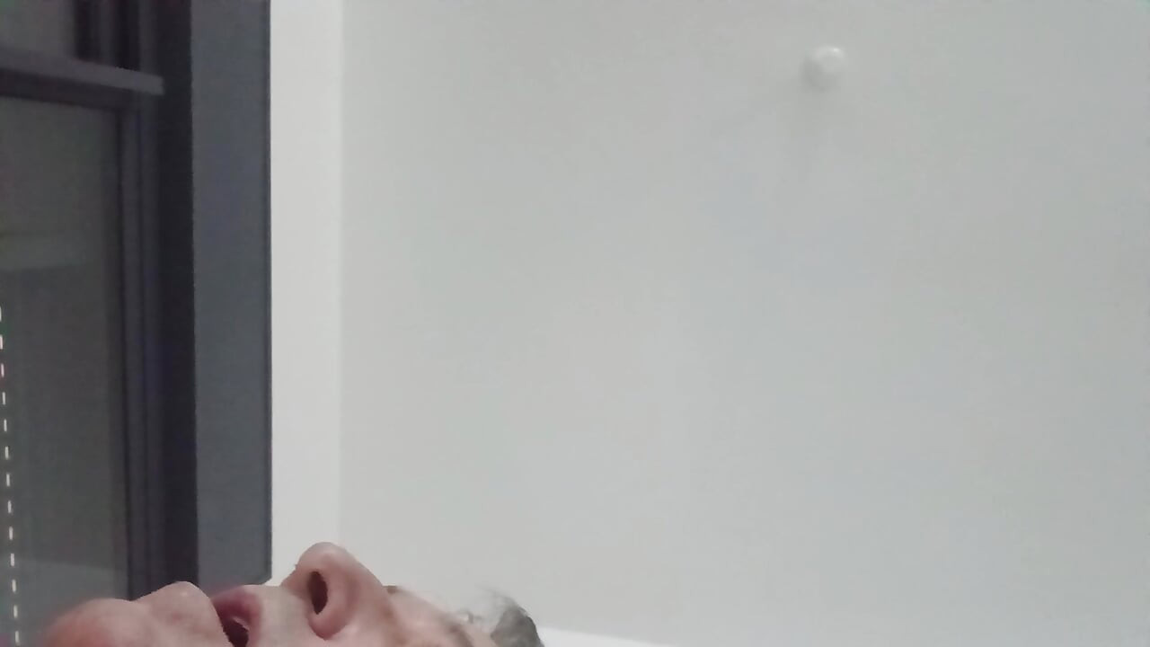 Bossi jerking