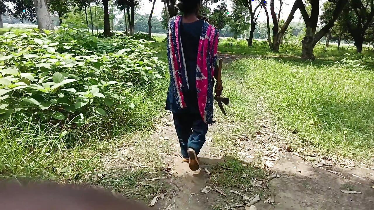 Hot Village Desi Bhabhi Sex Today Met in Forest Park - Bhabhi Meri Dost