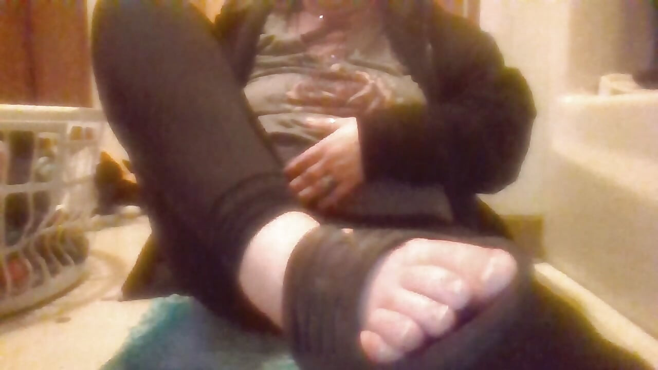 Sexy Hot Wet Pussy Vibing