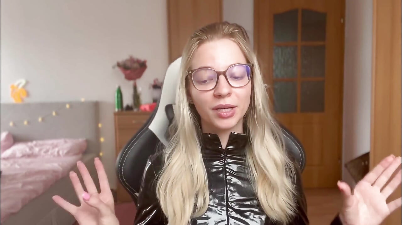 All You Need to Know About Latex Fetish (pvc, Leather)
