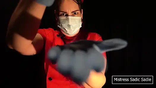 Любовь к медицинским перчаткам.