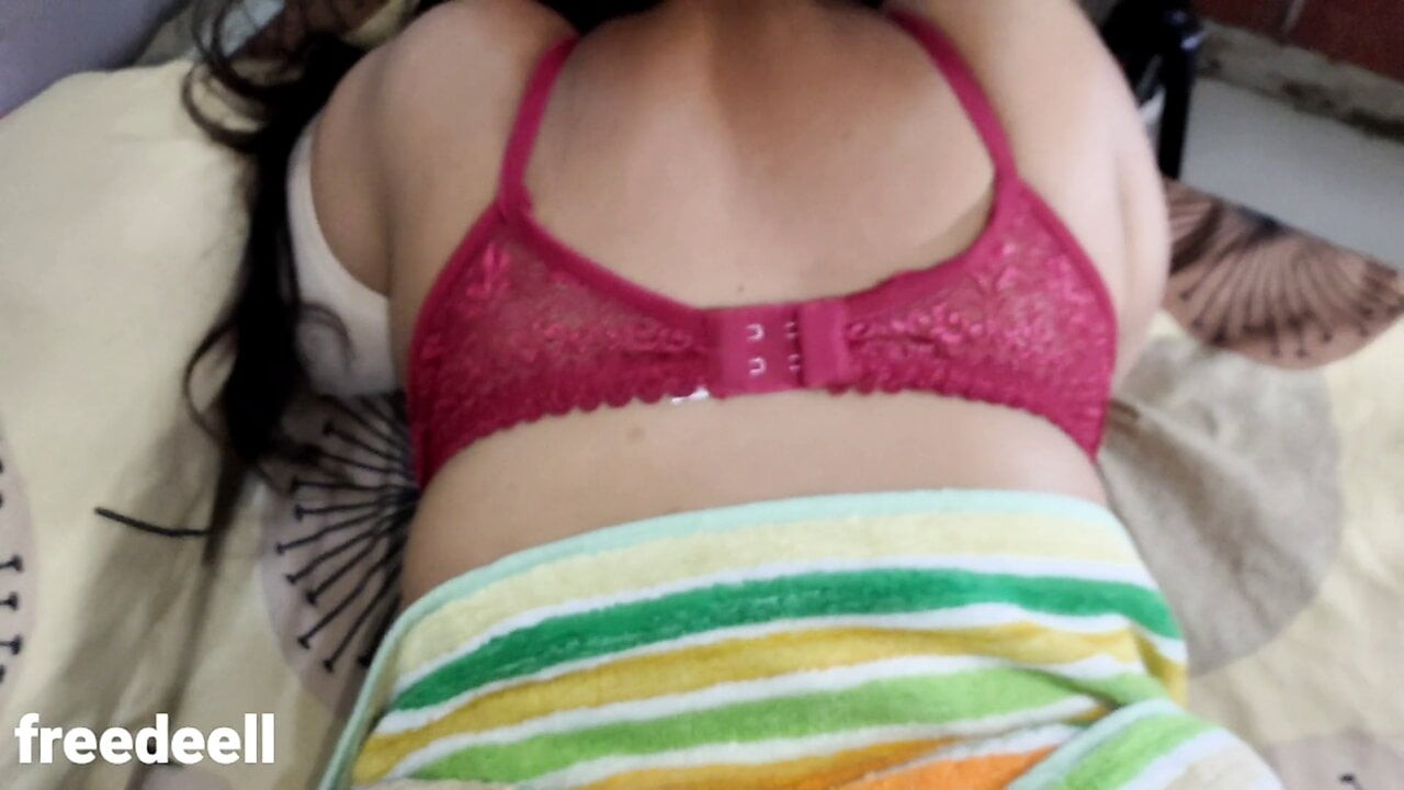 Bhabhi ne Chodne ka Mauka diya (Hindi Video)