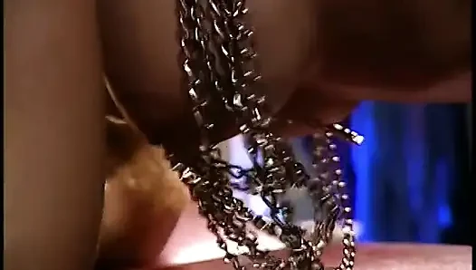 Guy eats out a MILF on the table