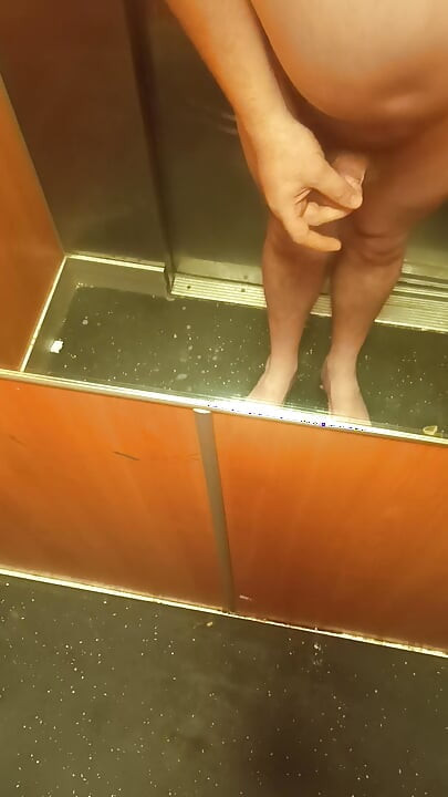 naked assencer