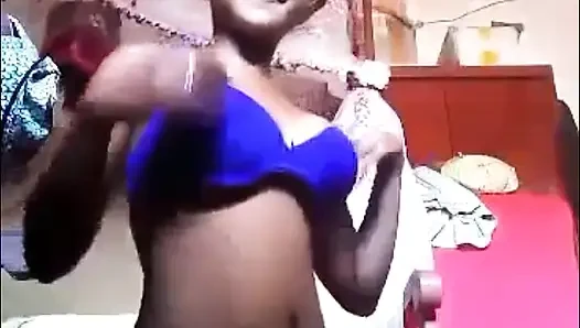 Siyah kadın onunla birlikte