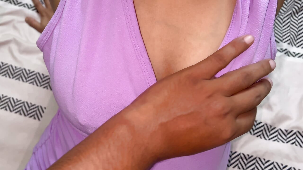 INDIAN SEX WITH AN EX-BOYFRIEND IN OYO ROOM HE WAS HARDCORE FUCKED ME FULL HINDI VOICE