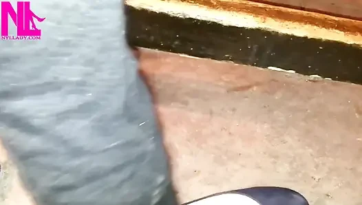 Дрючи в синих балетках в баре