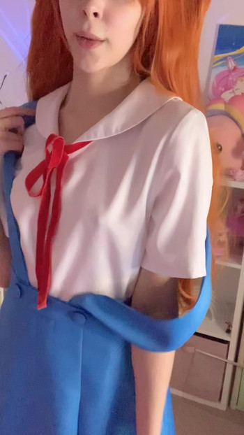 ฉันอยากให้เธอสัมผัสฉันทุกที่
