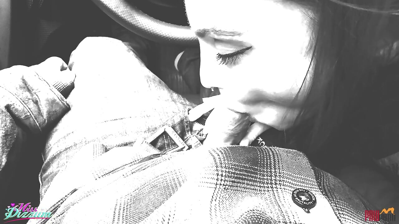 Sessão de fotos em Woods Creampied and Pissed on
