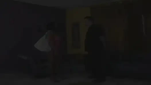 Zenci orta yaşlı seksi kadın ıslak grup üreme seansında genişliyor