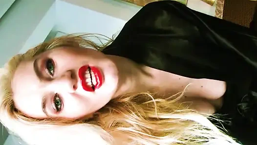 Pecundang ibu tiri pengalih emas