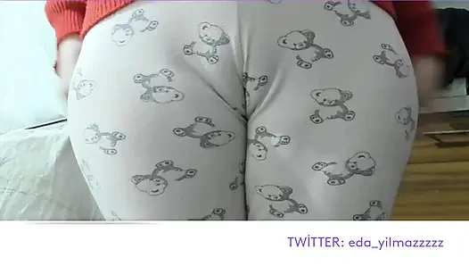 MASTURBATION IN PAJAMAS- CARESSED MY PUSSY- TURKISH PORN- BIG ASS- TURKISH MILF- CAMEL TOE- DOGGY IN PAJAMAS