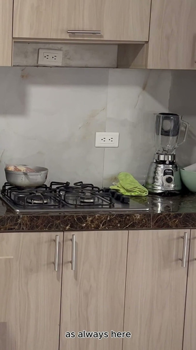 Üvey Anne Aniden Üvey Oğlunun Penisine Takıldı