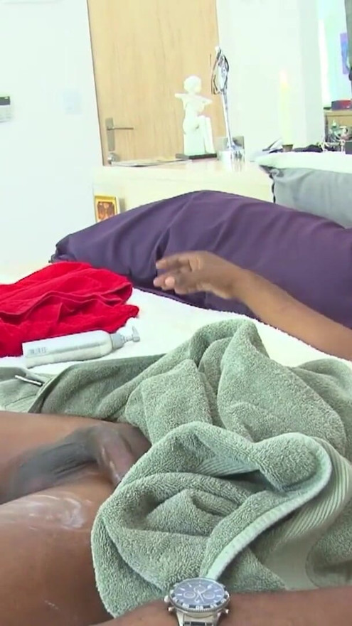 Cute masseuse gives her handsome client a happy end massage | Clip 1