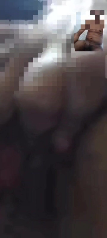 Zapanjujući trenutak iz "Ja i moja zgodna nestašna seksi žena Sumy samozadovoljavanje seksa u video pozivu"