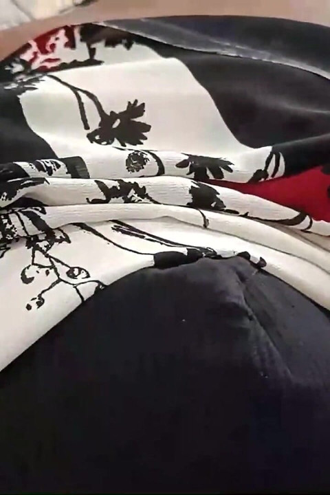 보지에서 흐르는 오르가즘을 느끼는 마누라 - 2