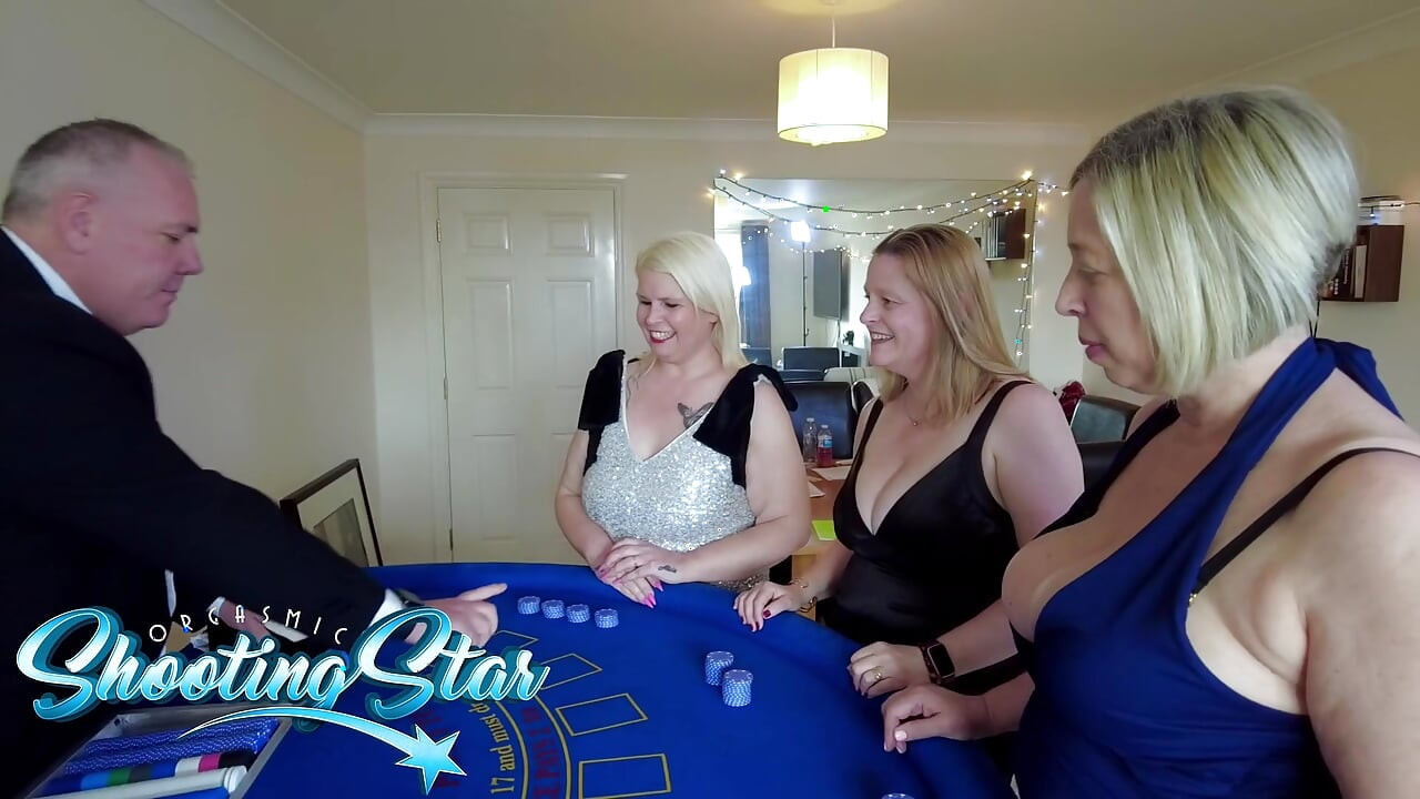 تاجر كازينو رويال يفوز ب!! كبيرة