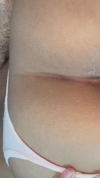 Το πιο όμορφο και κρεμώδες μουνί είναι τόσο καλό που μπαίνω μέσα | Κλιπ 1