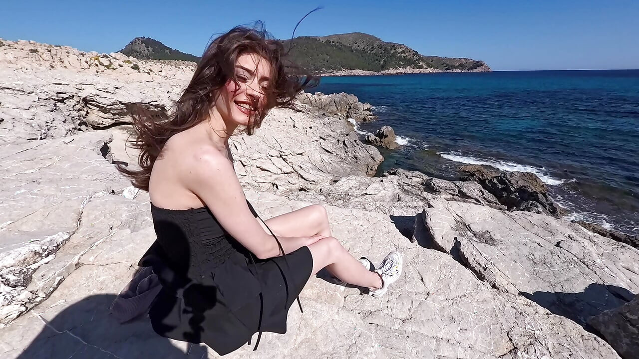 Slim Brunette Slut Showing off Her Skills in POV