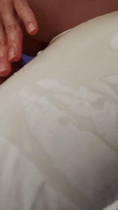 Momen emosional dari "bantal kencing ngentot"