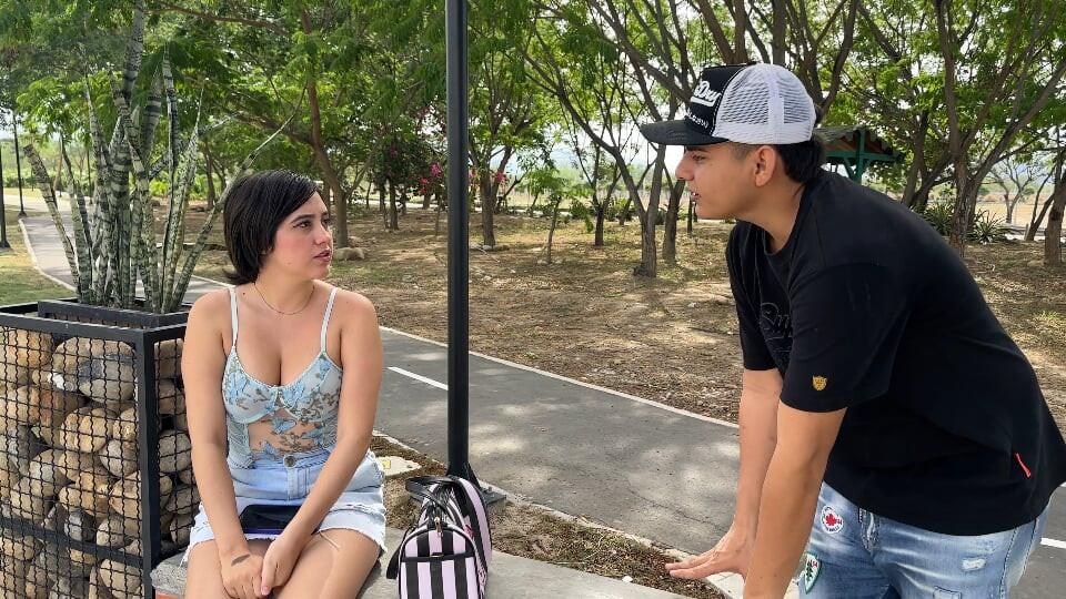 ฉันเย็ดแฟนสาวรวยของฉันอย่างหนักหลังจากมาถึงที่ทํางานเหนื่อยและได้รับการนวดที่น่าตื่นเต้น