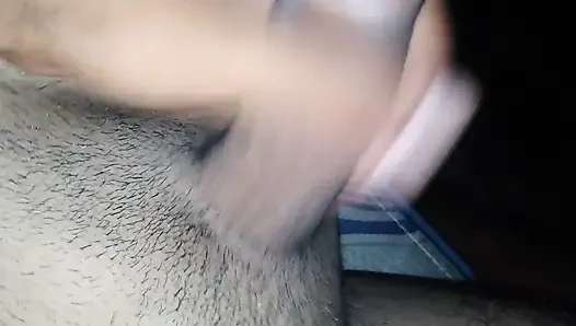 Adam Evinin Oturma Odasında Tekrar Soyundu