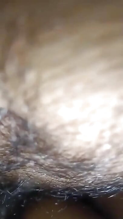 hot aur seksi larki raat men apne boyaphrend dvara dhire se chudaee kar rahi hai.