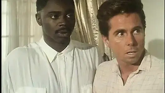 Heiße MILf-gangbang von drei harten schwänzen